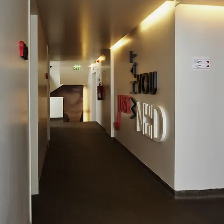 Centro Ξενοδοχείο 4*