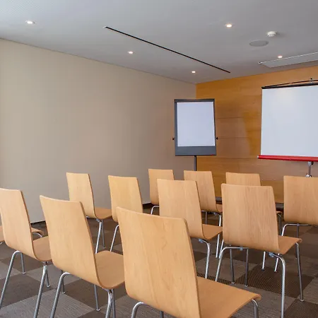 Centro Ξενοδοχείο Torres Vedras