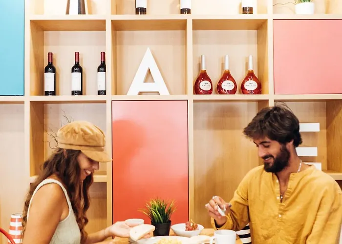 托里什韦德拉什中心酒店 4*