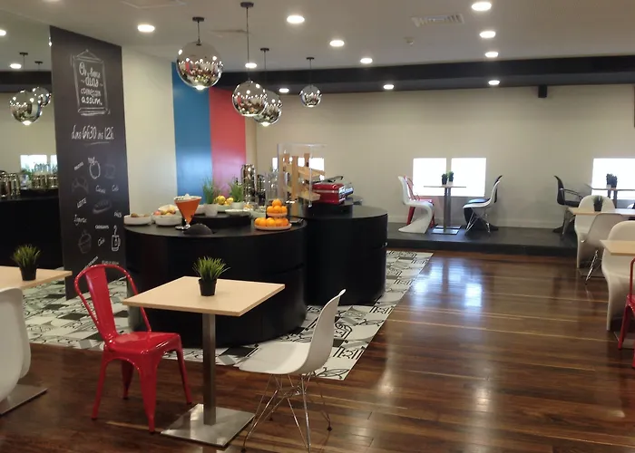 托里什韦德拉什中心酒店 酒店 4*