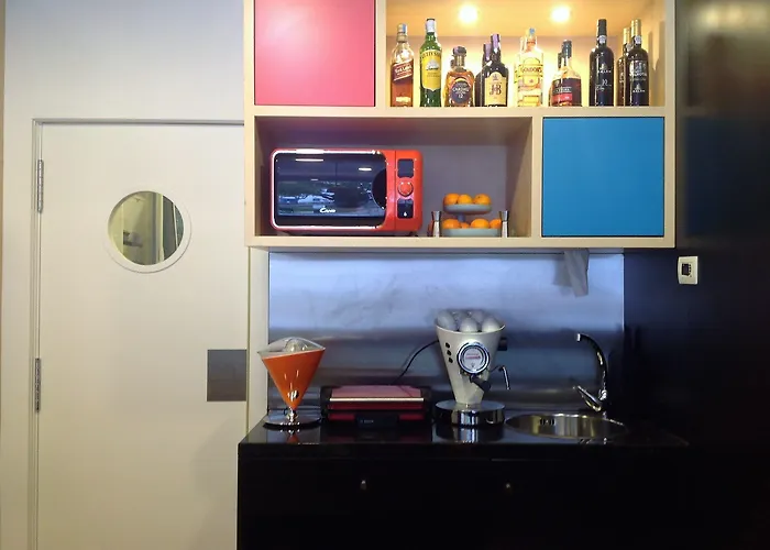 托里什韦德拉什中心酒店 酒店 托里什韦德拉什