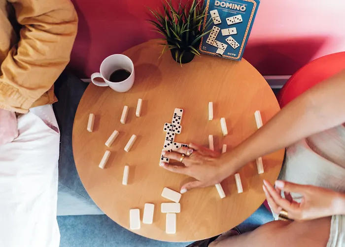 托里什韦德拉什中心酒店 酒店 托里什韦德拉什